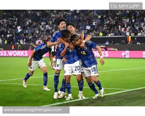 日本足球新星崛起20岁以下年轻球员引领未来赛场风潮